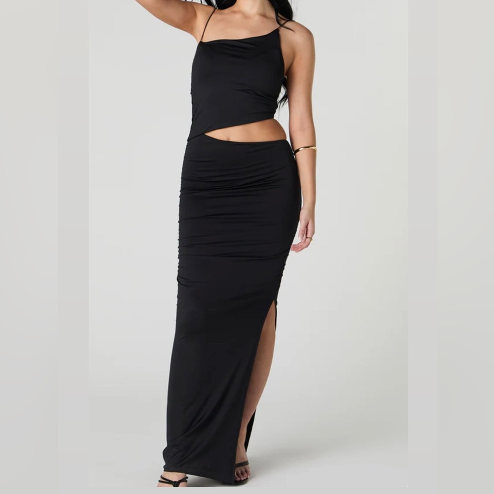 Chic Black Cutout Maxi Dress